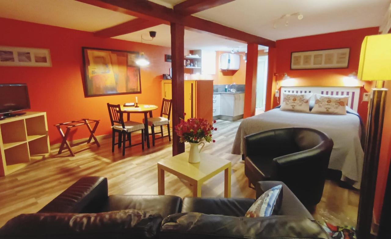 Apartamentos La Casa Del Pintor Cudillero Kültér fotó