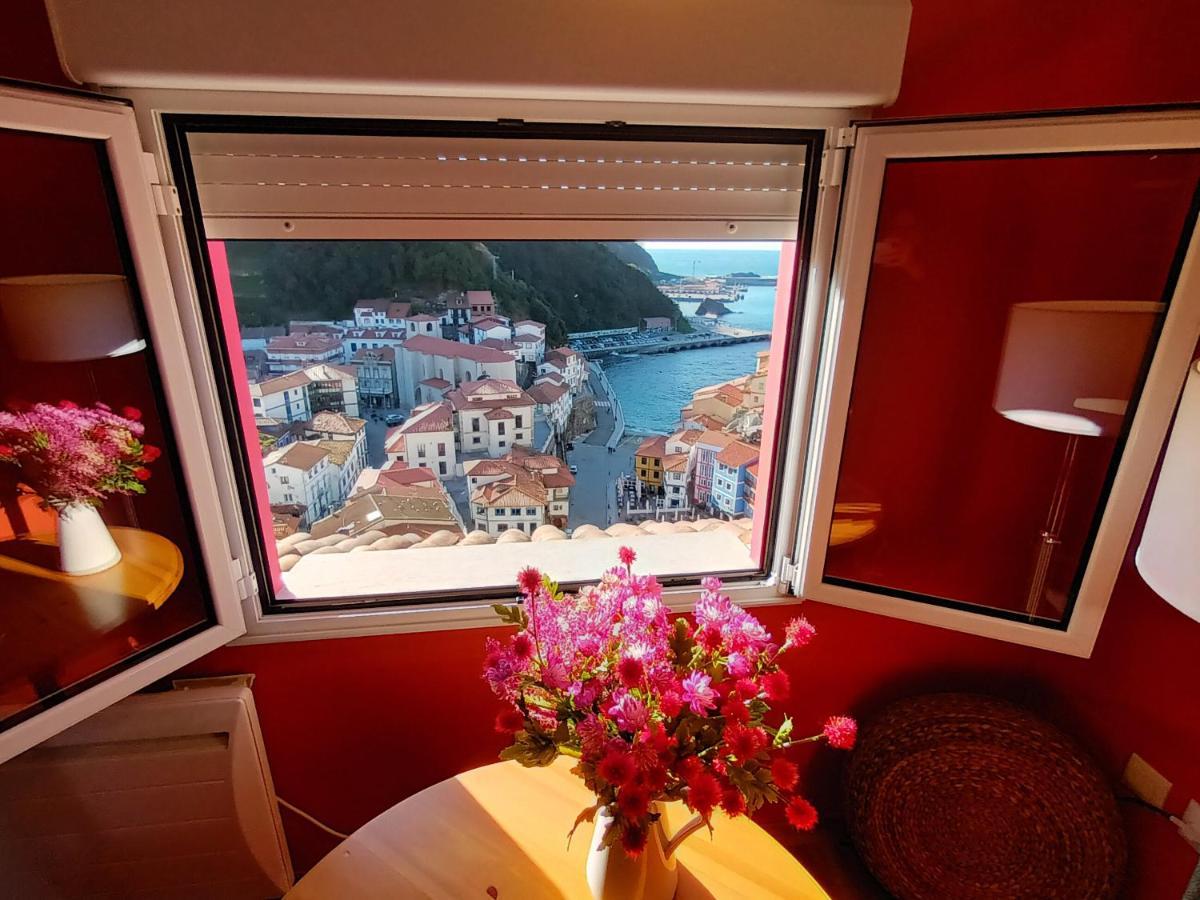 Apartamentos La Casa Del Pintor Cudillero Kültér fotó